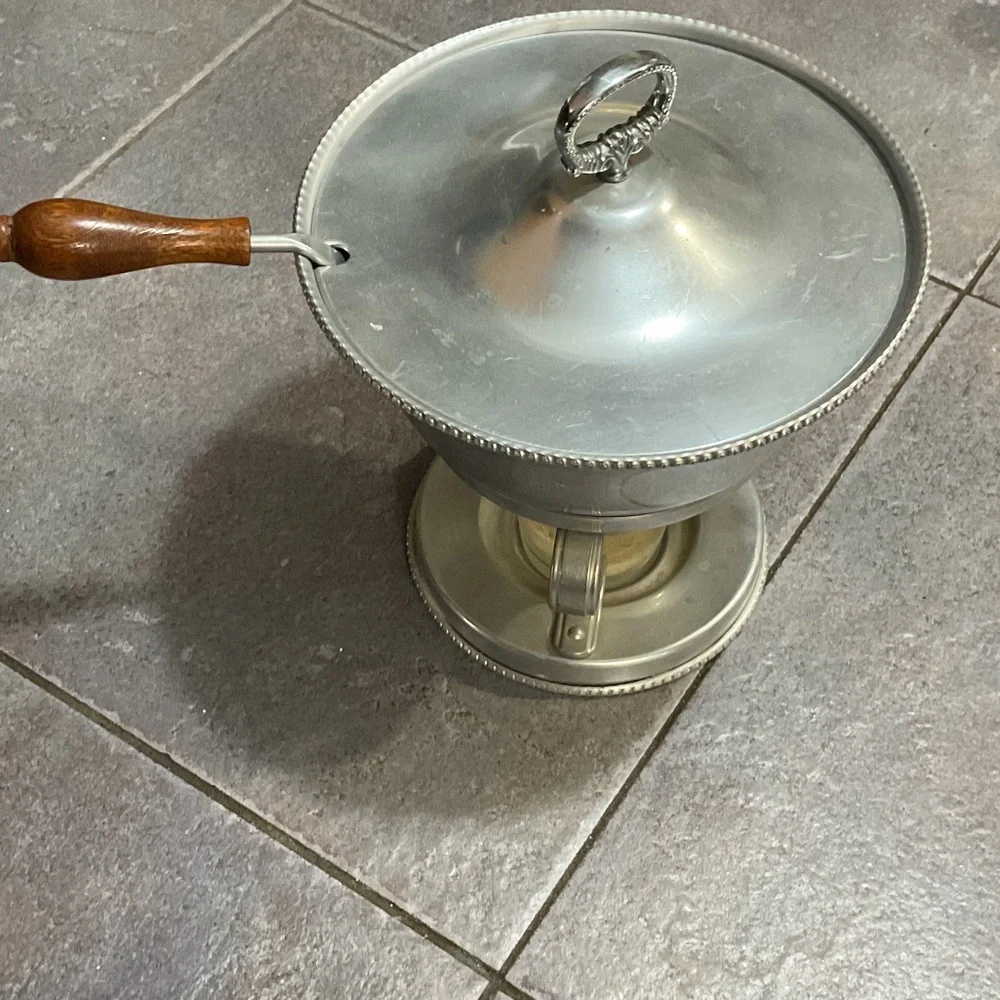 Elegant vintage Buenilum Aluminum chafing dish or fondue set.